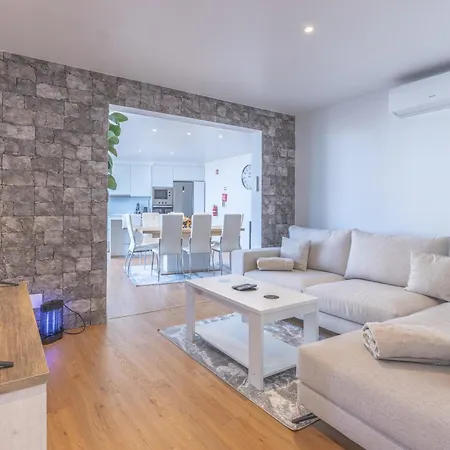 Σπίτι διακοπών Flowers Island House 5 *