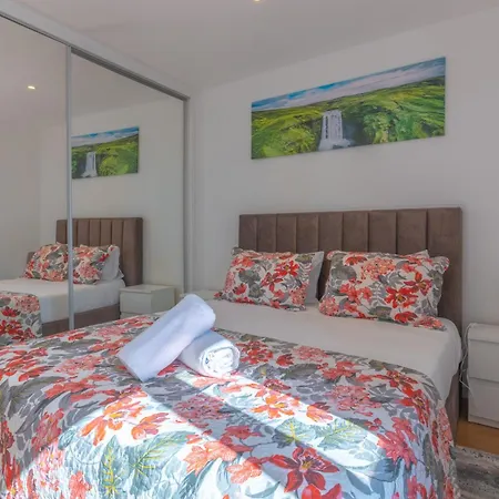 Flowers Island House 5 بيت للعطل *