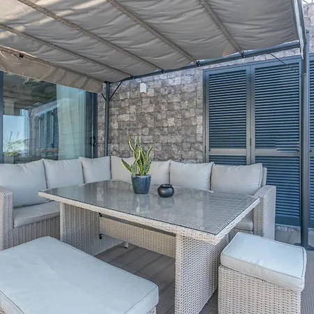 Σπίτι διακοπών Flowers Island House 5