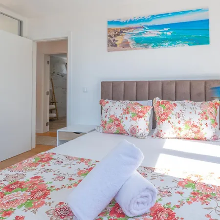 Vakantiehuis Flowers Island House 5