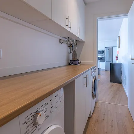 Flowers Island House 5 * Фуншал