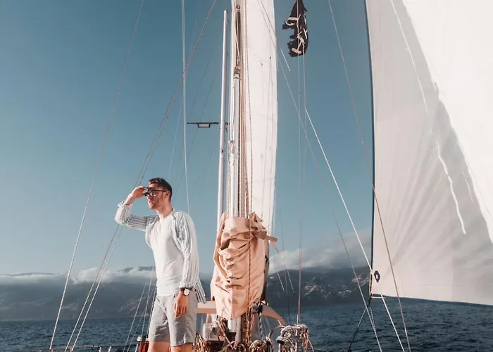 Flowers Island House 5 別荘 フンシャル