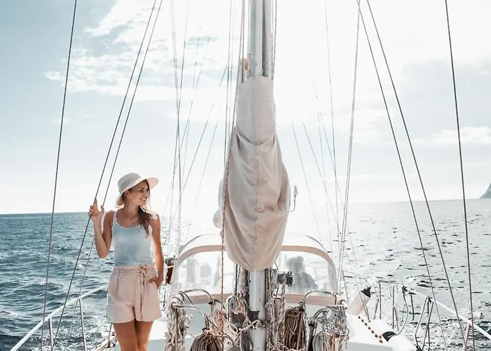 Flowers Island House 5 Φουνκάλ