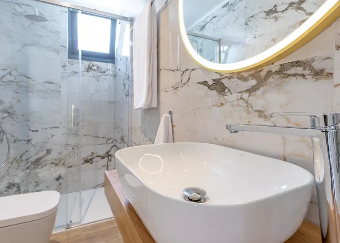 Flowers Island House 5 Φουνκάλ