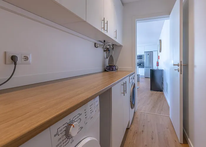 Flowers Island House 5 * フンシャル