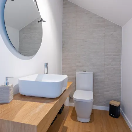 Flowers Island House 5 *