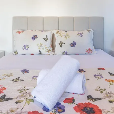 Flowers Island House 5 Vakantiehuis