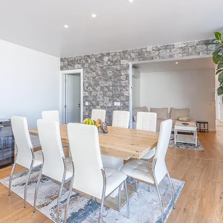 Vakantiehuis Flowers Island House 5